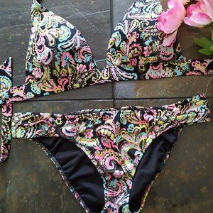👙Victoria’s Secret Paisley Gold Foil Bikini M